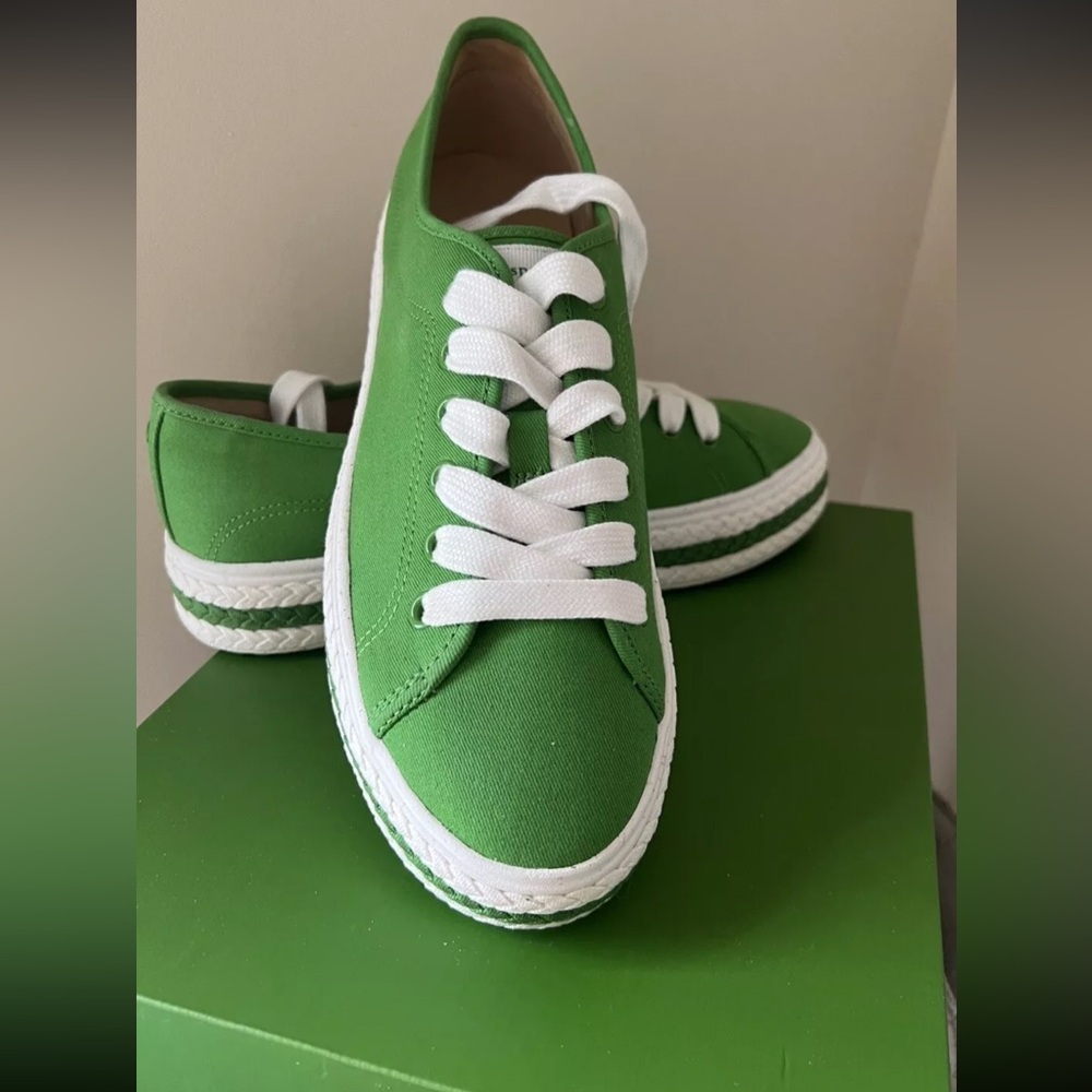 $200 NIB Kate Spade New York Taylor Sneakers in Ks Green| size 9 Limited Edition